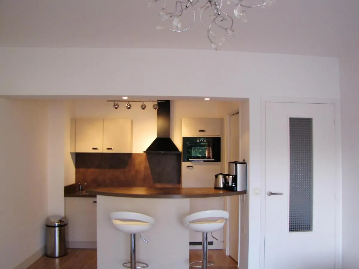 Appartement Moderne A Antibes 50 M² Vue Sur Jardin 0*,