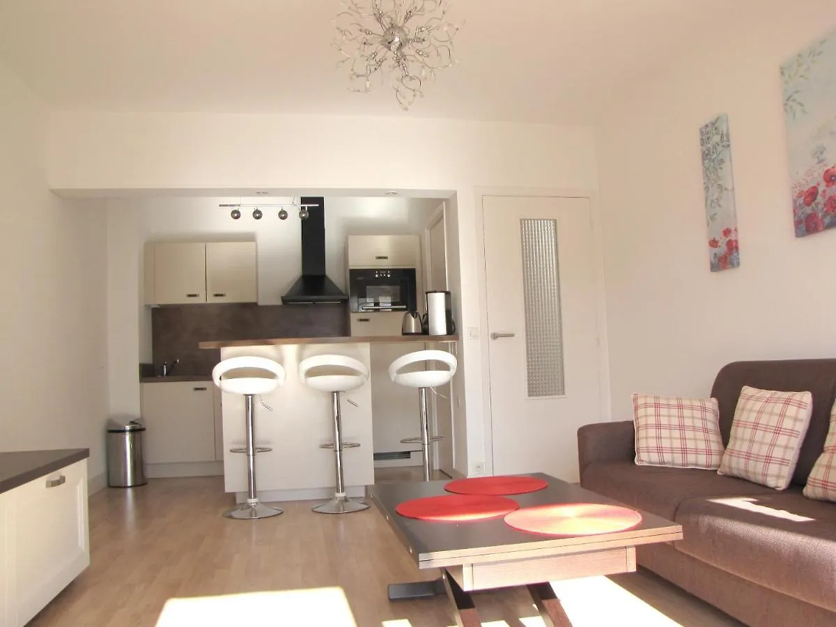 Appartement Moderne A Antibes 50 M² Vue Sur Jardin Apartment