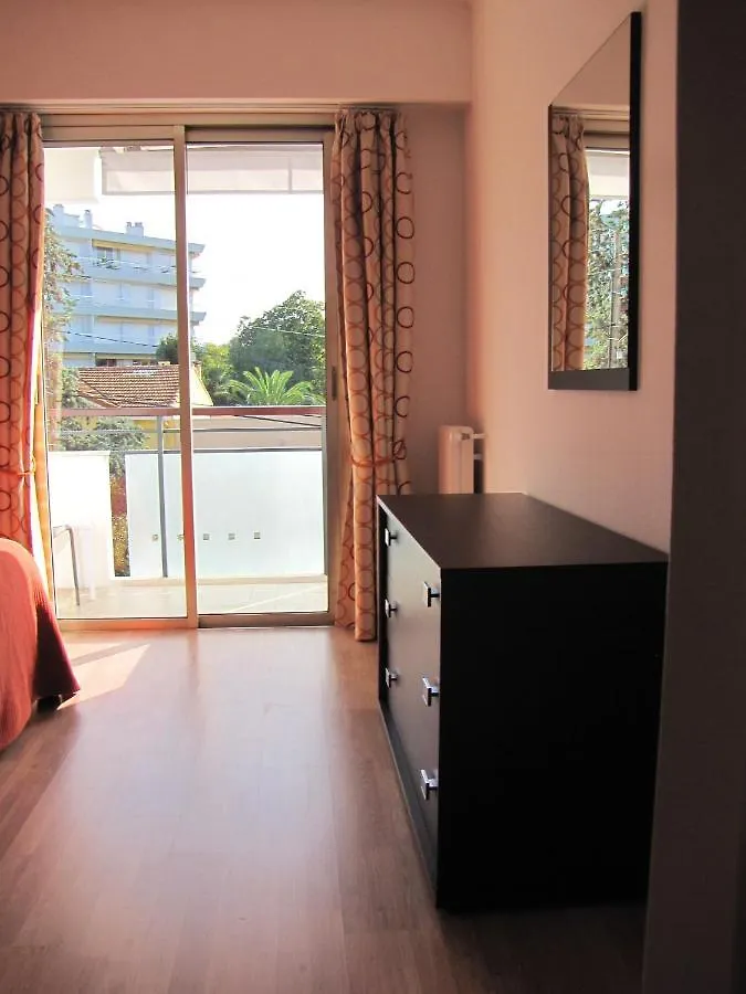 Apartment Appartement Moderne A Antibes 50 M² Vue Sur Jardin